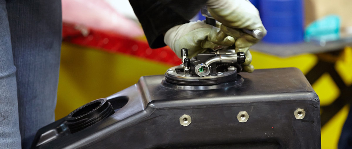 myer_def_tank Myers | DEF Tank Assembly of a Rotomold Tank