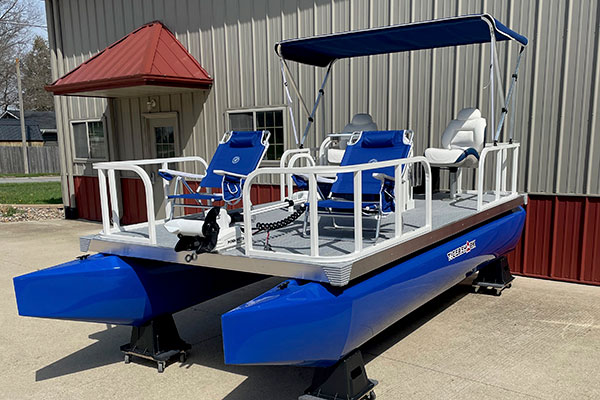 Engineered Rotomolded Solutions for OEM Boat Manufacturers